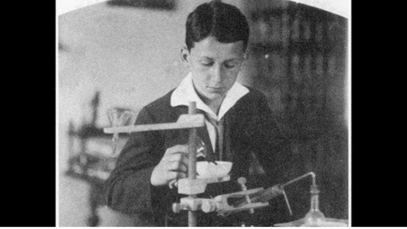 Nikola Tesla'nın küçüklüğü