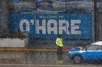 Post-Thanksgiving storm: Airlines ax 3,300 flights, delay 24,450 - The Points Guy