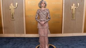 Jane Fonda's Rousing Speech At SAG Awards