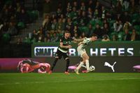Sporting-Rio Ave, 2-0 Debast: «Toda a gente me fala do Jamor» | Abola.pt | Abola.pt