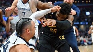 Cavaliers Edge Grizzlies 129-123 Amid Scuffle