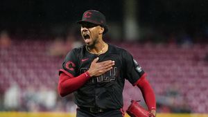 Hunter Greene Suffers Groin Injury Placed On Injured List