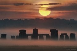 Stonhenge’de Gün Doğumu