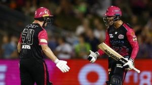 Sixers Stun Heat With Dramatic Eighth-Wicket Comeback
