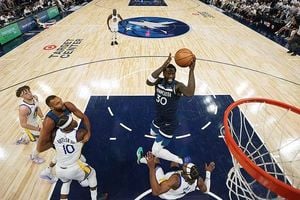 Warriors Make History Playing 14 Players In Playoff Loss