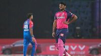 IPL 2025: Sanju Samson walks off retired hurt in major injury scare for RR
