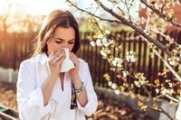 8 doctors share how they treat their own seasonal allergies. Here's what you can learn from them.