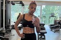 Serena Williams Shows Off Abs in Thirst Trap Gym Photos: 'Working on My Angles'