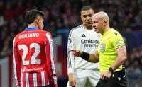 Qué canal pasa Atlético de Madrid vs. Real Madrid hoy por LaLiga 2025-2026