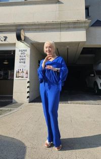 박해미, 당당한 올블루 패션...