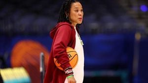 Columbia Unveils Statue Honoring Coach Dawn Staley