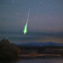 Kuyruklu Yıldız ve Ateştopu