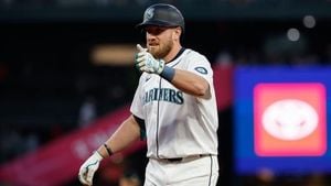 Mariners Activate Luke Raley And DFA Rowdy Tellez Ahead Cubs Series