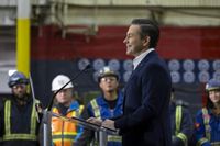 Poilievre pledges veterans' supports; Carney offers cheaper access to parks, museums