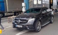 Un autoturism de lux și un automarfar căutate pentru confiscare, descoperite la Punctul de Trecere a Frontierei Moravița - Politia de Frontiera