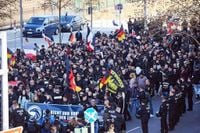 Neonazi-Aufmarsch in Berlin nach Protesten aufgelöst