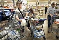 Is H-E-B open? Houston grocery stores change Sunday hours during winter storm