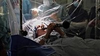 Parkinson’s patient plays clarinet during surgery and sees instant results