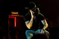 Rising country music star reveals major religious moment at Hershey concert