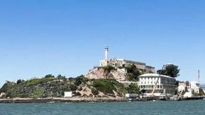 Trump Proposes Reopening Alcatraz As Federal Prison