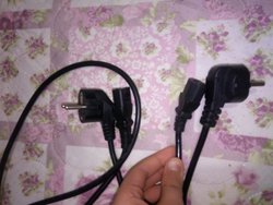 Pc nin monütör ve kasa güç kablolarını karıştırdım biri 10a 250v diğeri 16a 250v hangisi kasa hangisi monitör?