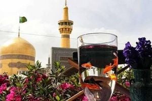 Live Broadcast Of Nafahat From Imam Reza Shrine To Celebrate New Year