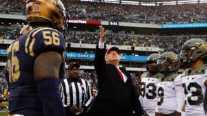 Trump Graced With Cheers At Army-Navy Rivalry