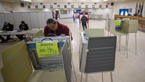 Bomb Threats Disrupt Navajo Voting On Election Day