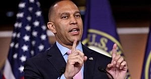 Jeffries And Schumer Demand Urgent ICE Reforms After Deaths