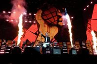 Green Day swaps in Palestine lyric at Coachella