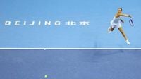 Zheng Qinwen withdraws from Wuhan Open after elbow surgery setback
