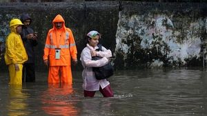 Mumbai Rains Cause Citywide Shutdown And Travel Chaos