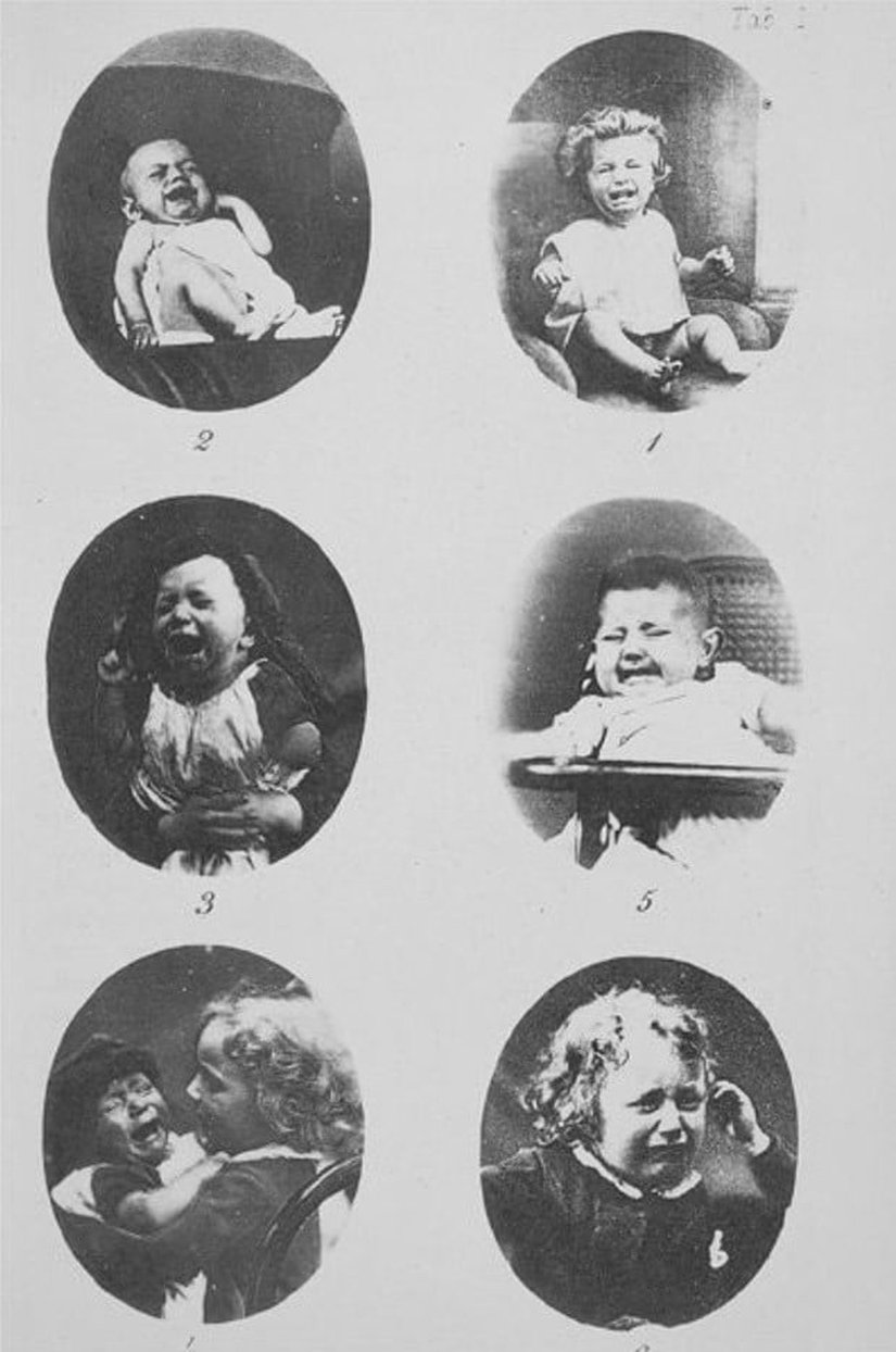 Çocuklar: Acı çekerken ve ağlarken.