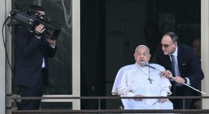 Pope Francis Returns To Vatican After Long Hospital Stay