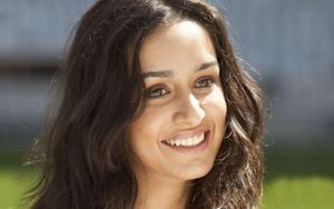 Shraddha Kapoor Shines Amid PR Game Discussions And Foodie Joys