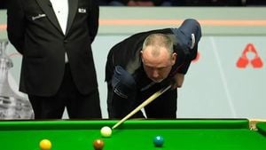 Mark Williams Fights Back In Snooker World Championship Final