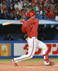 広島・堂林翔太、9回に左翼ポール際へ1号決勝弾「ファウルになるな！っていうくらいしか」極限集中力でスライダー捉える：中日スポーツ・東京中日スポーツ