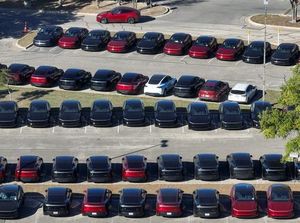 Global Electric Car Sales Surge As U S Lags Behind