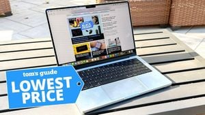 Massive Laptop Discounts Continue After Cyber Monday