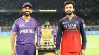 KKR vs RCB, IPL 2025 1st T20 Match Live Scorecard: केकेआर और आरसीबी के बीच रोमांचक मुकाबला जारी, यहां देखें लाइव स्कोरकार्ड | 🏏 LatestLY हिन्दी