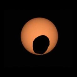 Mars'ta Bir Tutulma: Phobos Güneş'in Önünden Geçiyor