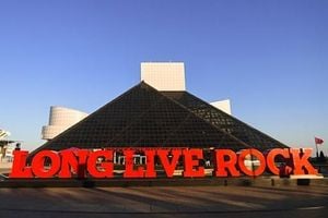 Rock And Roll Hall Of Fame Honors Legends In Star Studded Ceremony