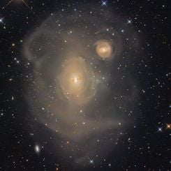  NGC 1316: After Galaxies Collide 