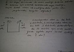 K musluğundan akan su boş kabı 4 dakikada, L musluğundan akan su boş kabı 1 dakikada doldurabiliyor. Suyun termal sıcaklığı kaç olur?
