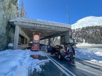 Great St. Bernard pass between Switzerland and Italy closed due to avalanche