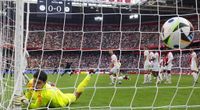 Ajax continue wobble with 1-1 draw at home to Sparta; PSV can reduce gap to four points
