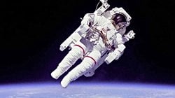 Uzayın kokusu ve tadı var mı?