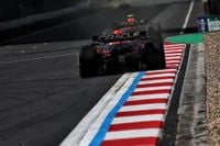 Uitslag sprintkwalificatie China | Hamilton op pole, Verstappen P2