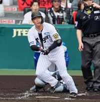 【阪神】「大山と中野」が「普通のファン」トレンド入り　MLB中継に観戦風景映り込む　昼はOP戦 - プロ野球 : 日刊スポーツ