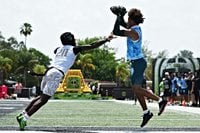 Michigan football’s new top-100 signee brings two-way talent to Wolverines